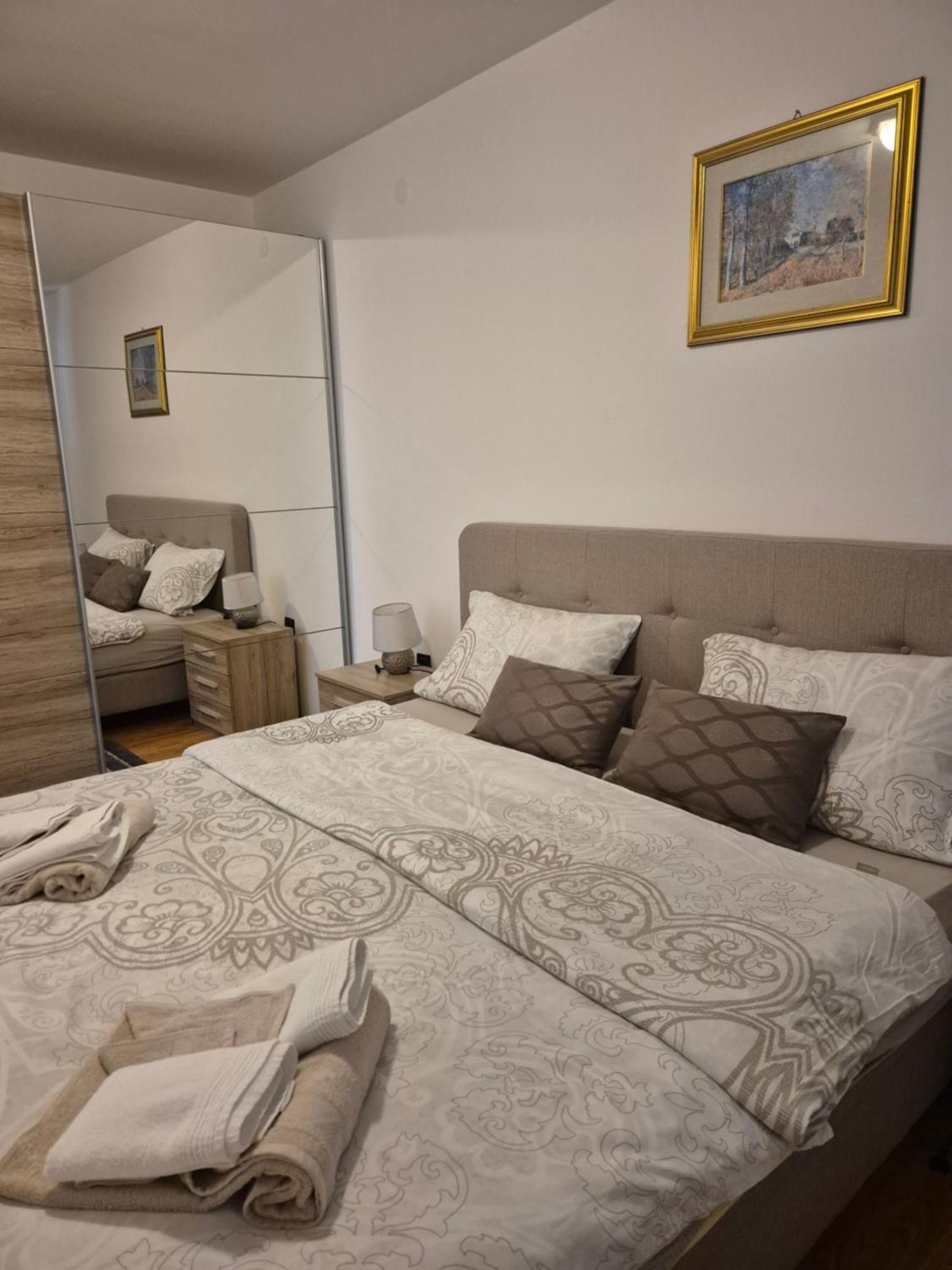 Apartments Antolovic Vrsar Eksteriør bilde