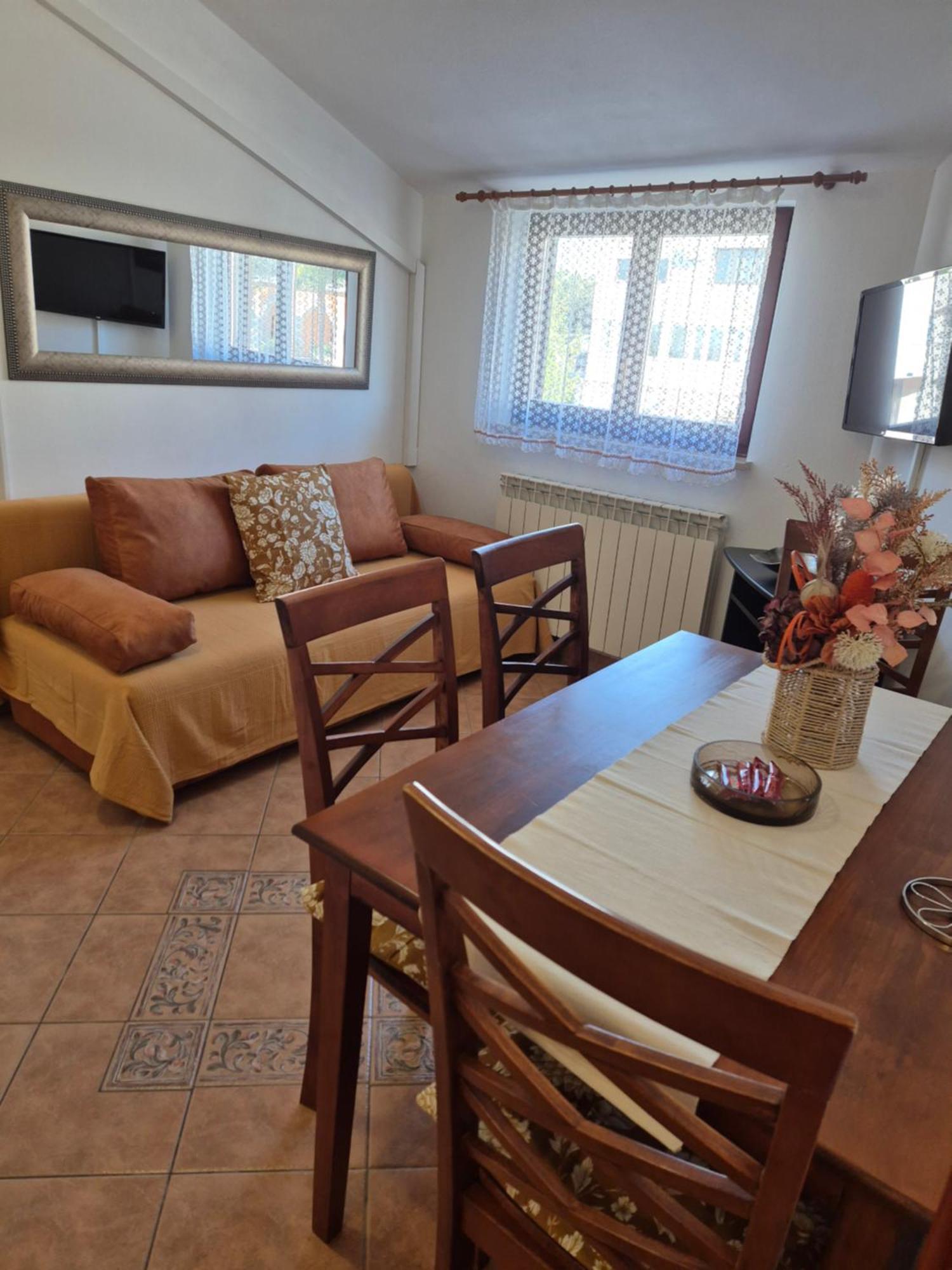 Apartments Antolovic Vrsar Eksteriør bilde