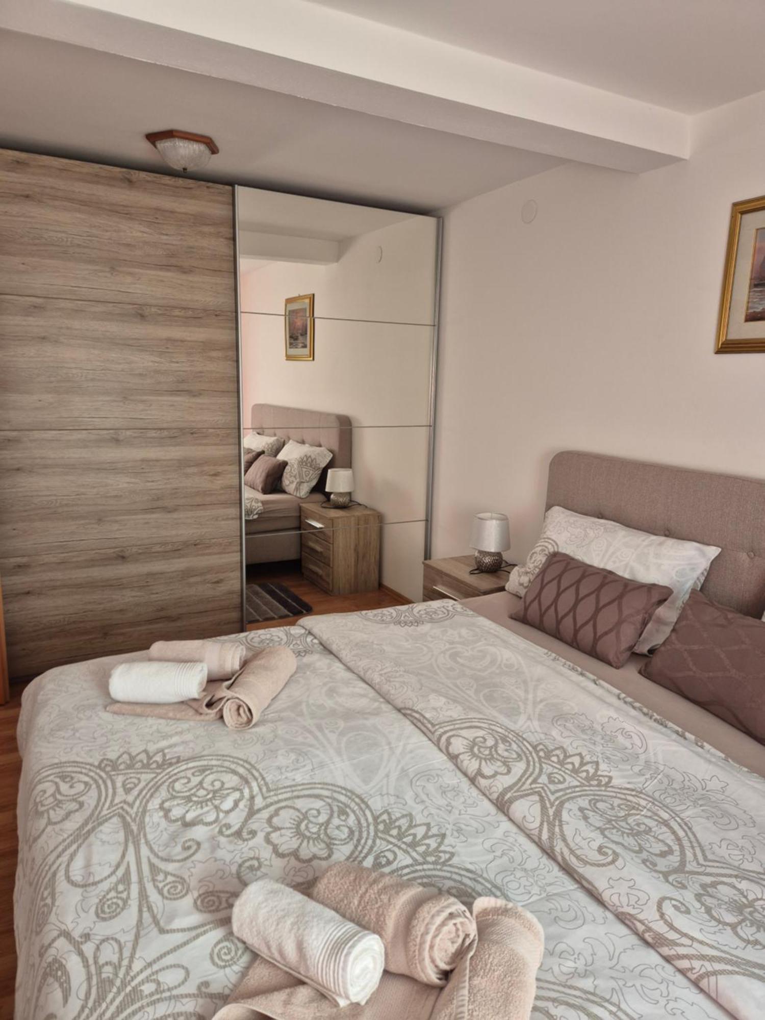 Apartments Antolovic Vrsar Eksteriør bilde